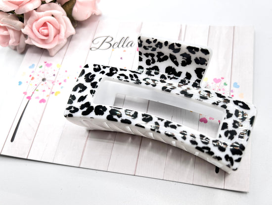 Black & White Leopard Print Claw Clip