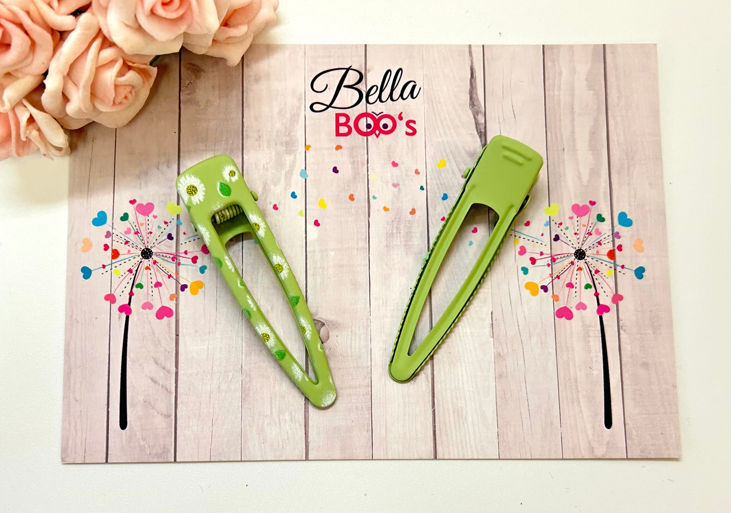 Load image into Gallery viewer, Green Daisy Hair Clip Set
